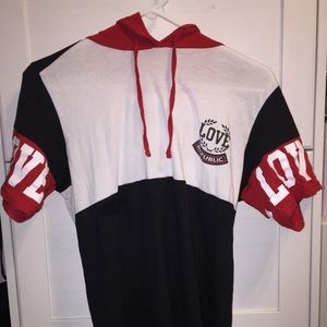 ❤️ Sporty Hoodie Tee ❤️